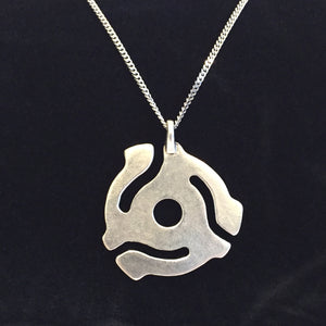 45RPM RECORD ADAPTER PENDANT & CURB CHAIN NECKLACE